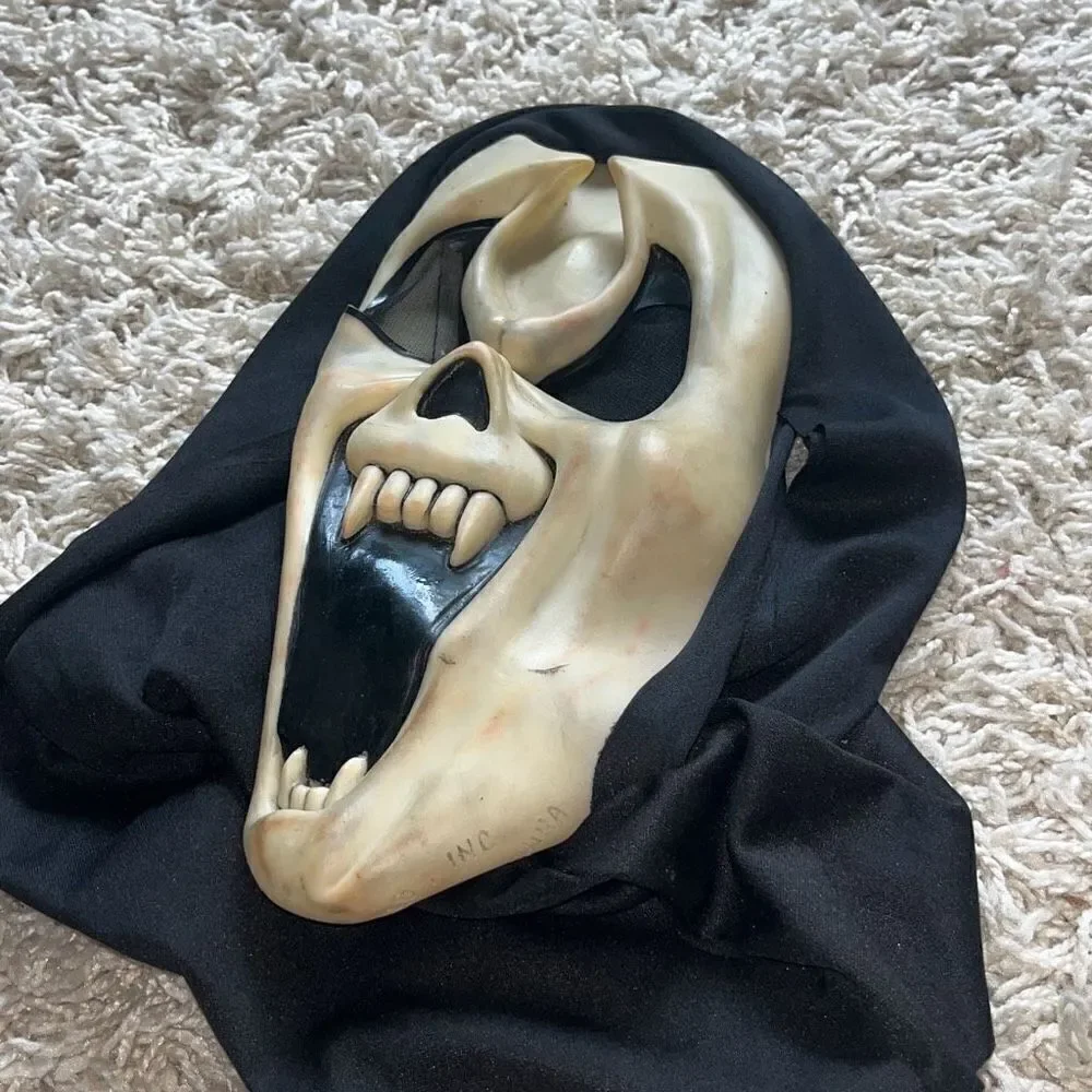 Vintage Fearsome Faces Ghostface FANG Scream Mask Easter Unlimited